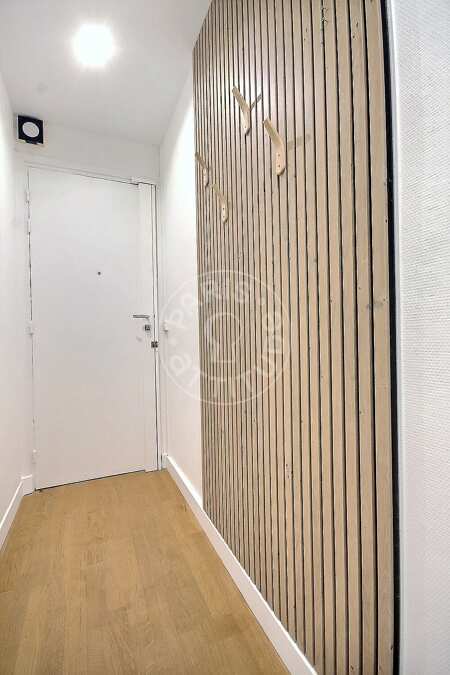 Entrada Quitinete mobilado - 25m²  - Jasmin / Mozart - Paris