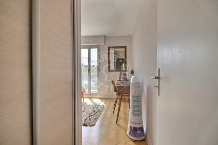 Camera da letto Appartamento arredato - 60m²  - 2 locali - République - Parigi