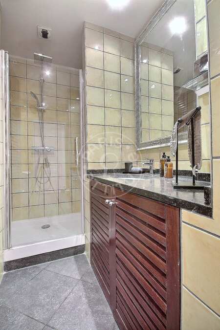 Badezimmer Möblierte wohnung - 59m²  - 1 Zimmer - Ledru-Rollin - Paris