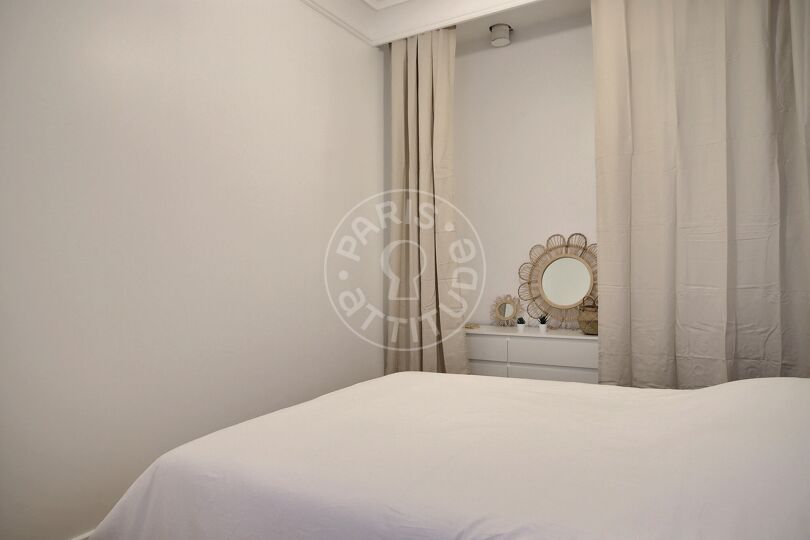 2 locali arredato - Parigi 75009 - 15344