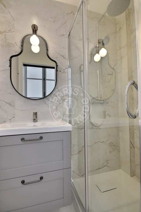 Bagno Mansardato arredato - 26m²  - Place Vendôme - Parigi