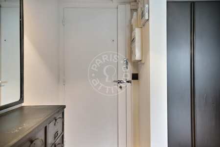 Entrée Appartement meublé - 52m²  - 1 chambre - Maison de la Radio - Paris