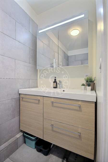 Casa de banho Apartamento mobilado - 70m²  - 2 quartos - Porte Maillot / Palais des Congrès - Paris