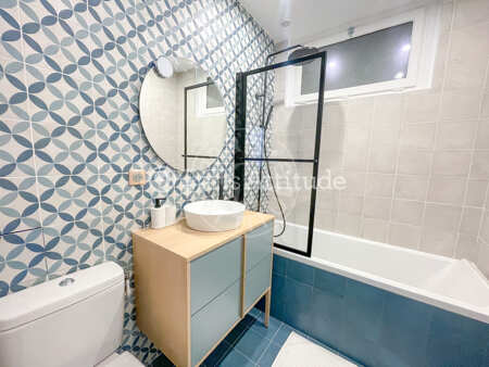 Casa de banho Studio mobilado - 37m²  - Champs-Elysées - Paris