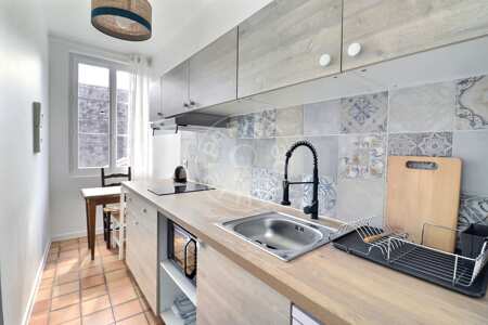 Kitchen Furnished studio alcove - 38m²  - Latin / Saint-Michel - Paris
