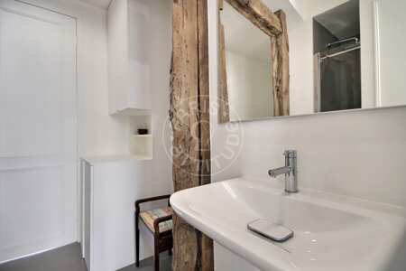 Baño Piso amueblado - 75m²  - 2 dormitorios - Pyramides / Palais Royal - París