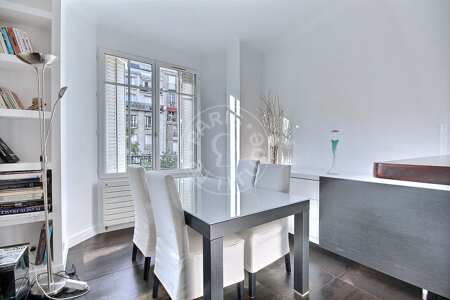 Dining room Furnished apartment - 76m²  - 2 bedrooms - Maison de la Radio - Paris