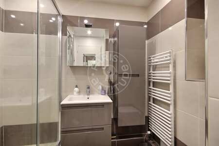 Casa de banho Apartamento mobilado - 47m²  - 1 quarto - Montmartre / Place des Abbesses - Paris