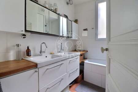 Bagno Appartamento arredato - 89m²  - 2 locali - Montmartre / Place des Abbesses - Parigi