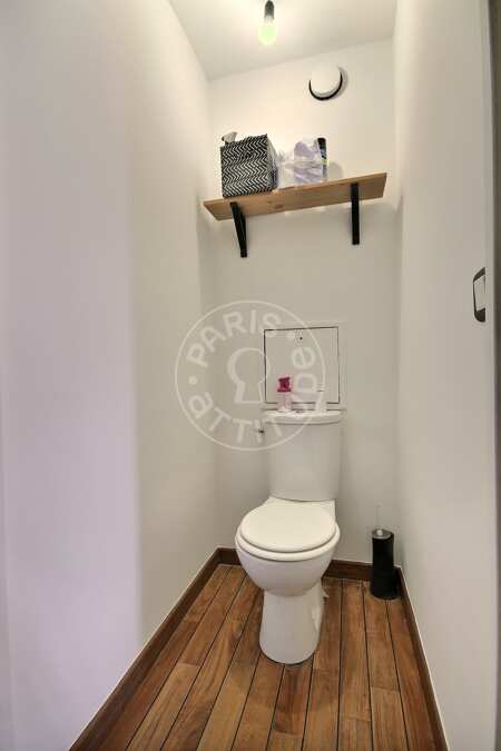 Toilettes Appartement meublé - 46m²  - 1 chambre - Sacré-Cœur - Paris
