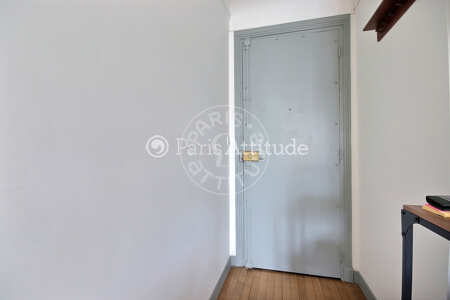 Entrée Appartement meublé - 38m² - 1 chambre - Montmartre / Place des Abbesses - Paris