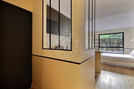 Entrance Furnished studio - 25m²  - Parc Monceau - Paris