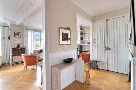 Entrée Appartement meublé - 95m²  - 2 chambres - Montmartre / Place des Abbesses - Paris