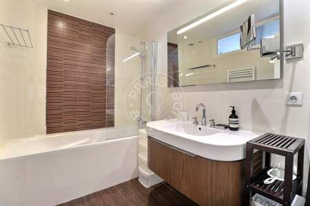 Baño Dúplex amueblado - 68m²  - 2 dormitorios - Miromesnil - París