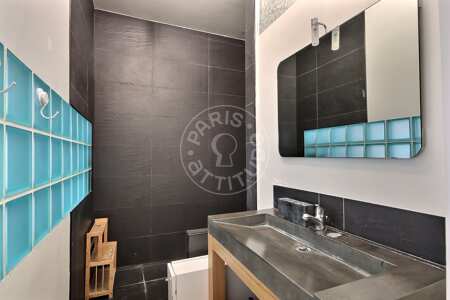 Salle de bain Appartement meublé - 44m²  - 1 chambre - Cité des Sciences / La Villette - Paris