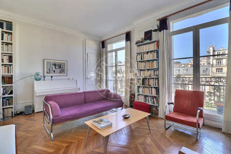 Salon Appartement meublé - 95m²  - 2 chambres - Pereire - Paris