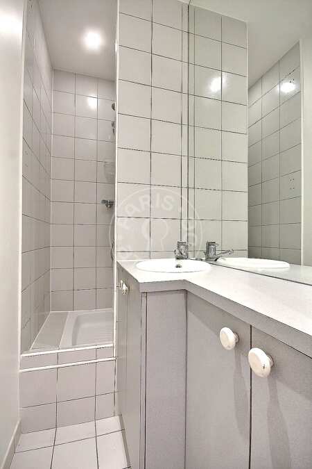 Bathroom Furnished apartment - 47m²  - 1 bedroom - Les Gobelins - Paris