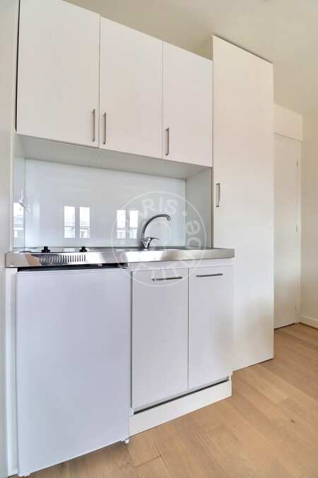 Cuisine Studio meublé - 25m²  - Parc Monceau - Paris