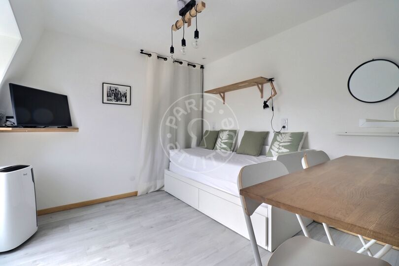 Monolocale arredato - Parigi 75018 - 15503