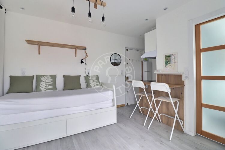 Salón - Estudio amueblado - París 75018 - 15503