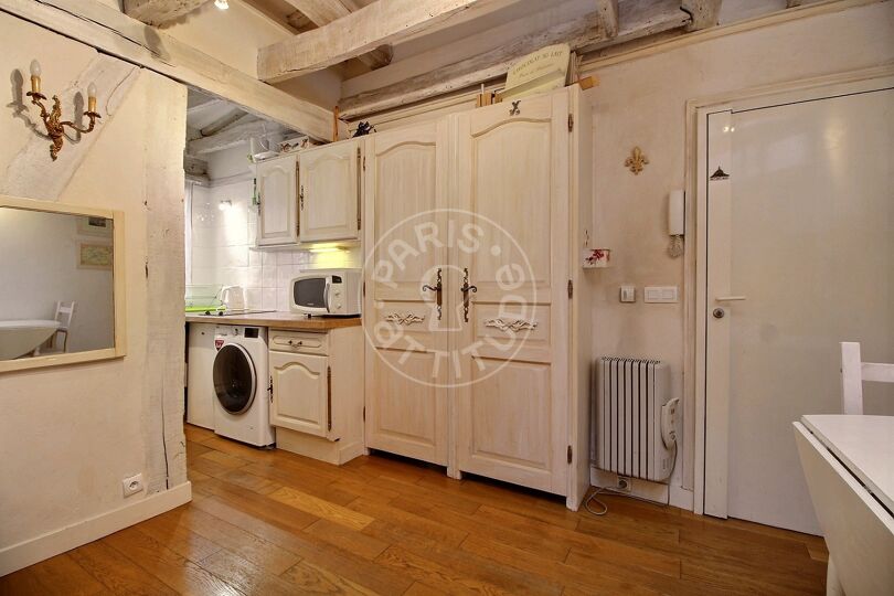 Estudio amueblado - París 75004 - 1552