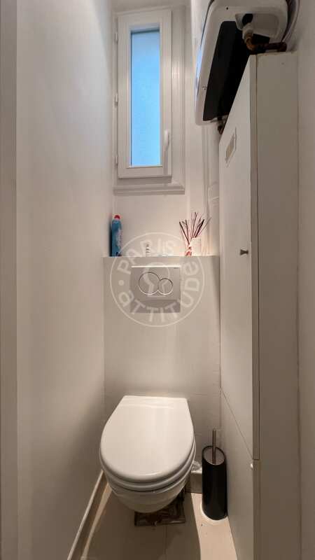 Bathroom Furnished apartment - 49m² - 1 bedroom - Montmartre / Place des Abbesses - Paris