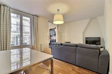 Salon Appartement meublé - 43m²  - 1 chambre - République - Paris