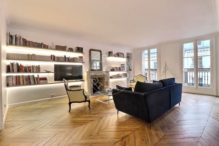 Living room - Furnished 1 bedroom - Paris 75001 - 16553