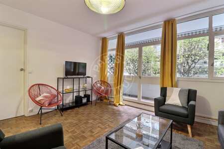 Sala Apartamento mobilado - 89m²  - 4 quartos - Porte des Lilas - Paris