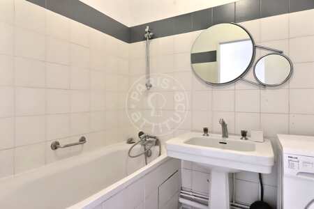 Bathroom Furnished studio alcove - 42m²  - Neuilly-sur-Seine