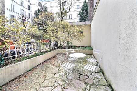 Terrace Furnished apartment - 42m²  - 1 bedroom - Pereire - Paris