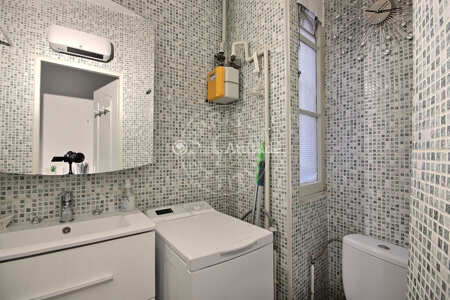 Baño Piso amueblado - 44m² - 1 dormitorio - Canal Saint-Martin - París