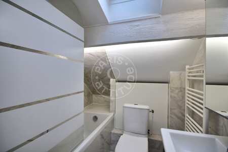 Badezimmer Möblierte wohnung - 34m²  - 1 Zimmer - Place des Vosges - Paris