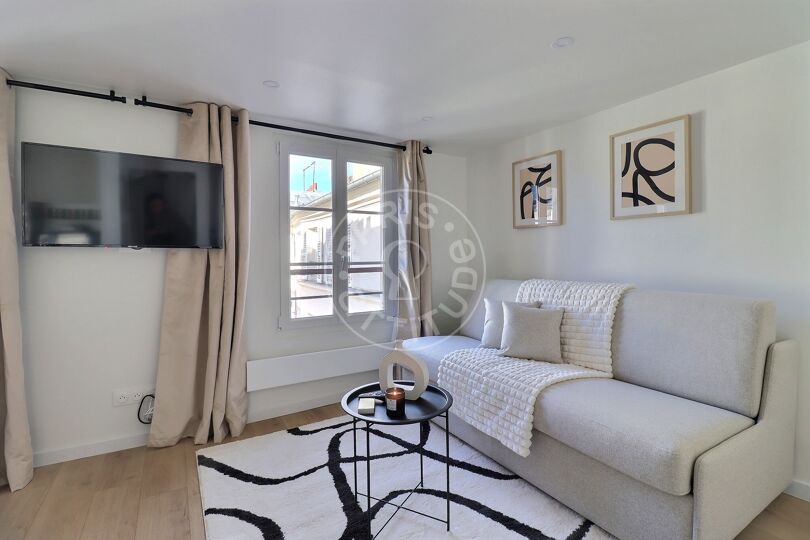 Quitinete mobiliado - Paris 75009 - 16663