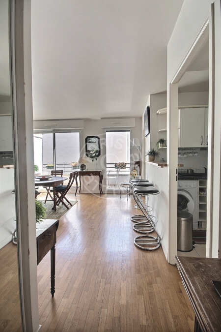 Entrée Appartement meublé - 48m²  - 1 chambre - République - Paris