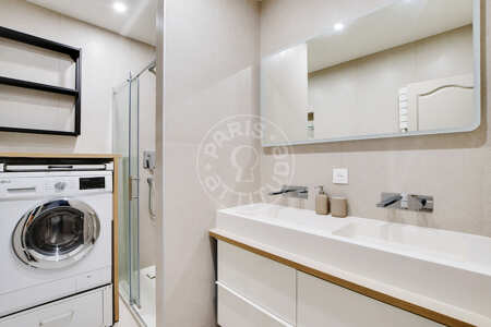 Badezimmer Möblierte wohnung - 68m²  - 3 Zimmer - Grands Boulevards / Bonne Nouvelle - Paris