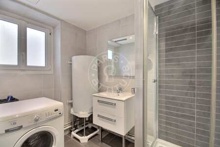Bathroom Furnished studio - 29m²  - Arts et Métiers - Paris