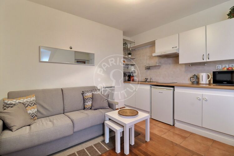 Salotto - 1 locale arredato - Parigi 75018 - 16693
