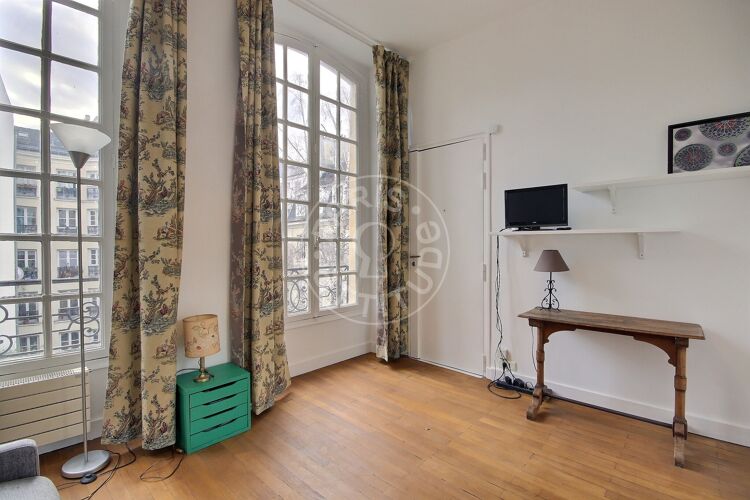 Salon - Studio meublé - Paris 75004 - 16710