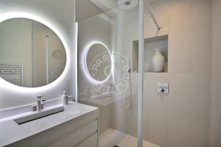 Bathroom Furnished apartment - 77m²  - 1 bedroom - Bastille - Paris