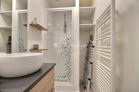 Casa de banho Apartamento mobilado - 40m²  - 1 quarto - Oberkampf - Paris