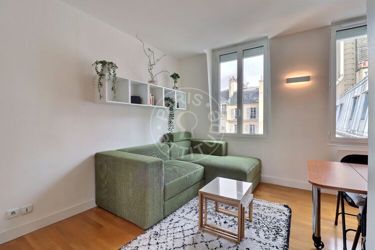 Salon - Studio alcove meublé - Paris 75008 - 16767