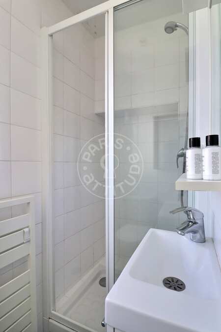 Casa de banho Apartamento mobilado - 52m²  - 2 quartos - Invalides - Paris