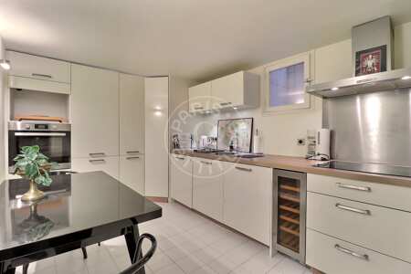 Kitchen Furnished apartment - 44m²  - 1 bedroom - Pyramides / Palais Royal - Paris