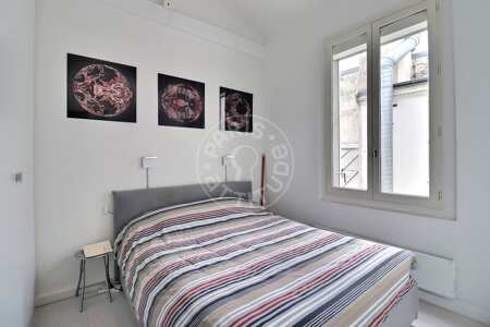 Schlafzimmer Möblierte wohnung - 75m²  - 1 Zimmer - Moulin Rouge / Pigalle - Paris