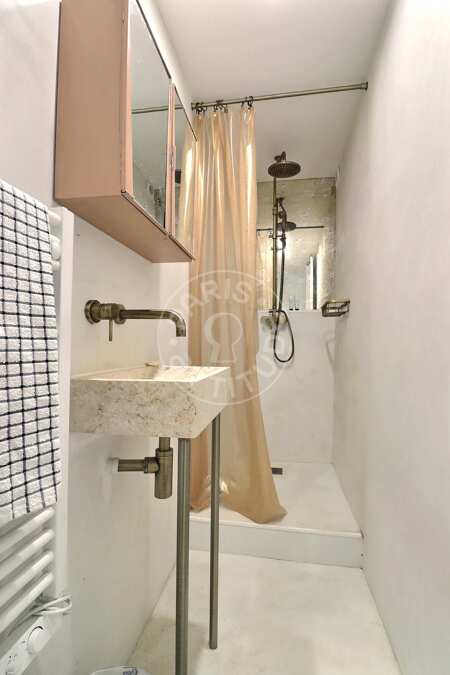 Salle de bain Appartement meublé - 47m²  - 1 chambre - Oberkampf - Paris