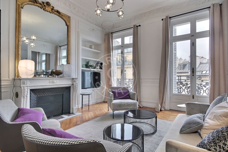 Living room - Furnished 2 bedrooms - Paris 75009 - 16823