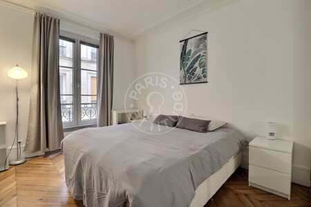 Bedroom Furnished apartment - 52m²  - 2 bedrooms - Latin / Saint-Michel - Paris