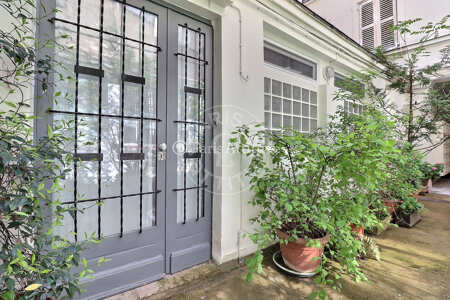 Entrance Furnished studio - 24m² - Bercy - Paris