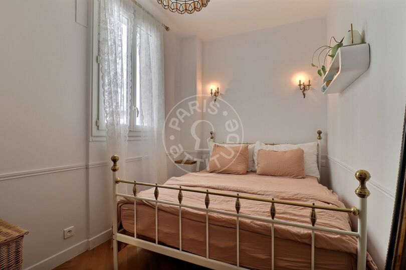 1 locale arredato - Parigi 75009 - 16860